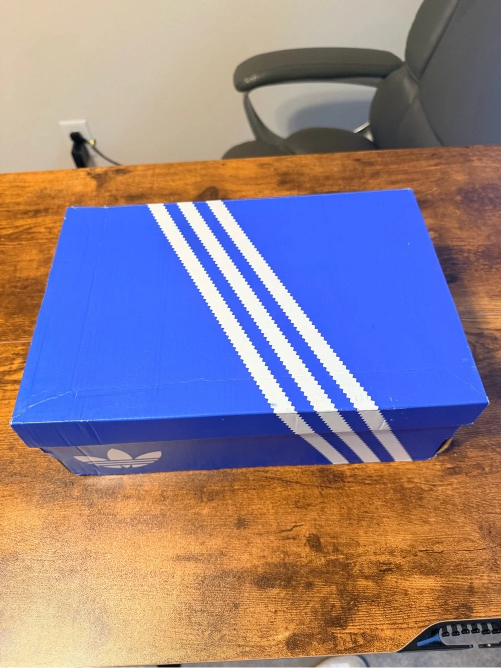 adidas Men’s Light Gray & Blue Athletic Sneakers